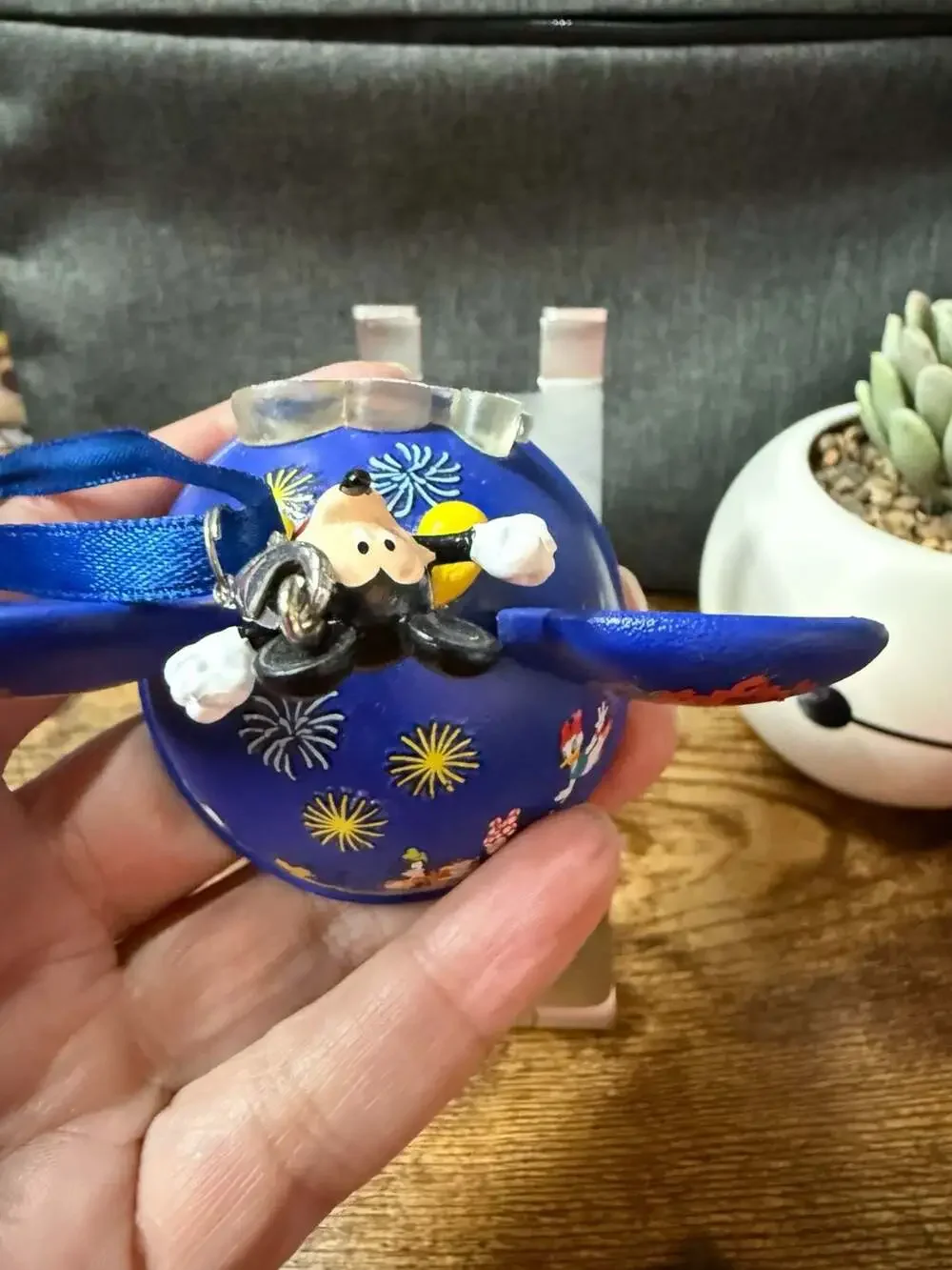 Disney Parks 2020 WDW Mouse Light-Up Ear Hat Ornament EUC